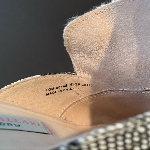 Chinese Laundry Kristin Cavallari Fearless Snakeskin faux Fur mules - Picture 8 of 12